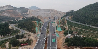 翔安机场高速公路海翔大道段(图1) 翔安机场高速公路海翔大道段(图1)