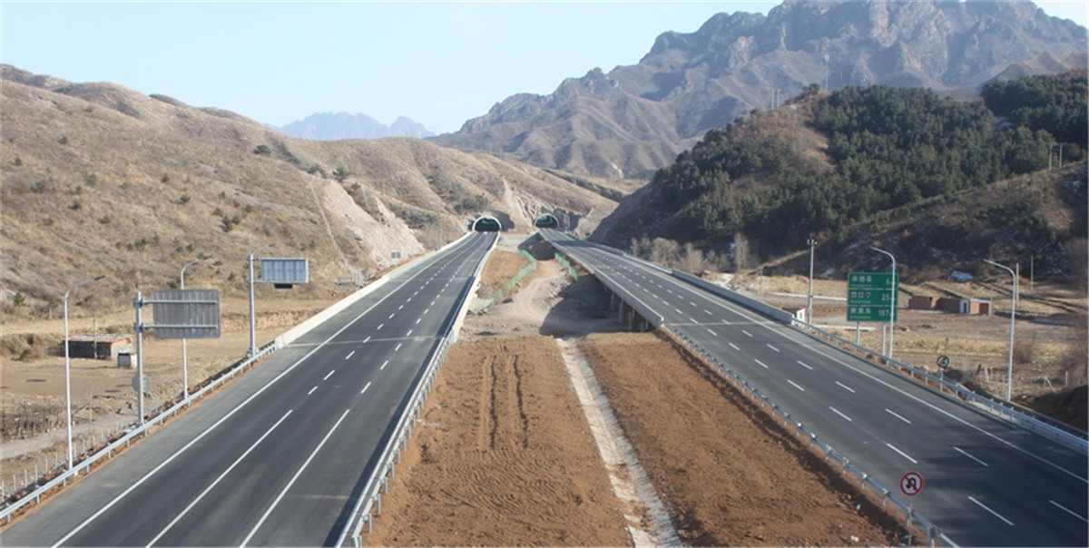 承德至秦皇高速公路承德段第五合…(图1) 承德至秦皇高速公路承德段第五合…(图1)
