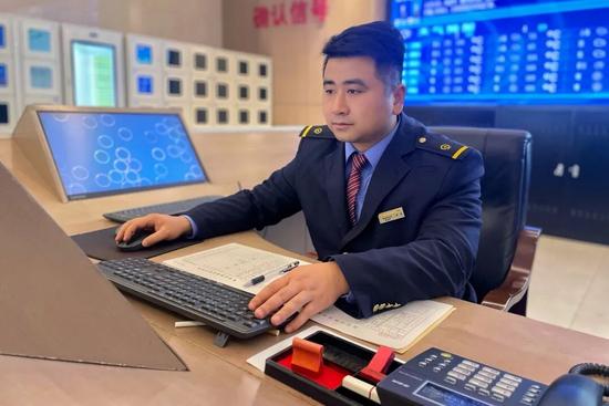 来自机务段的他，随队勇夺“湘超”冠军！(图6)