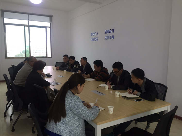 厦门市交通质监局总工余晓南一行莅临我司技术中心检查工作