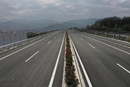 我司厦蓉高速公路改扩建工程顺利通车(图3)