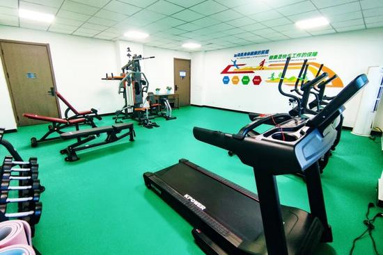 让跑车在外的职工睡好觉！这家行车公寓超智能(图12)