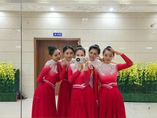 定岗不到半年，7名“00后”小姑娘屡屡获奖！(图14)