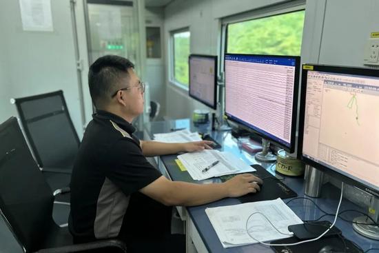 圆满“跨国恋”！这两名铁路人，回国结婚了｜火车·悦读(图10)