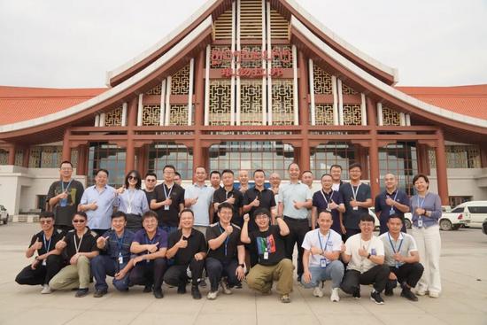 圆满“跨国恋”！这两名铁路人，回国结婚了｜火车·悦读(图6)