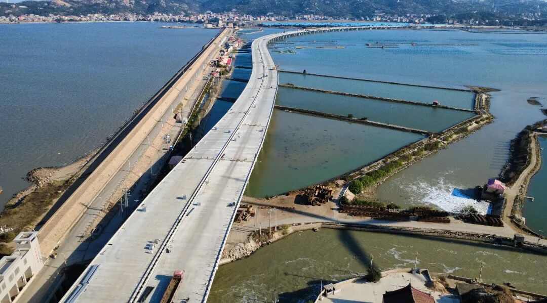 国道G228后海特大桥全桥顺利贯通