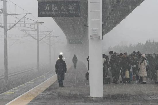 冰雪凝寒,怀揣春天丨铁路人,小寒(图3) 冰雪凝寒,怀揣春天丨铁路人,小寒(图3)