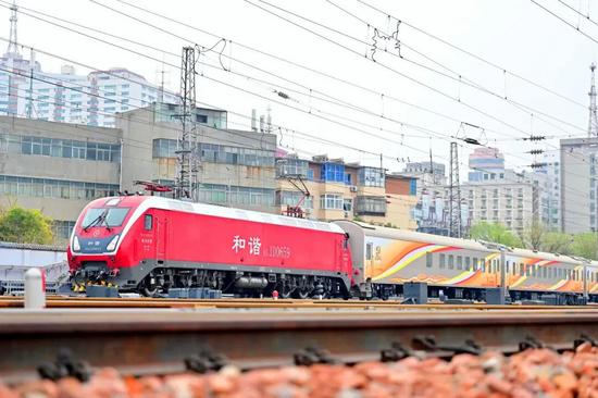 年度特别报道丨加快构建世界一流现代化铁路网(图11) 年度特别报道丨加快构建世界一流现代化铁路网(图11)